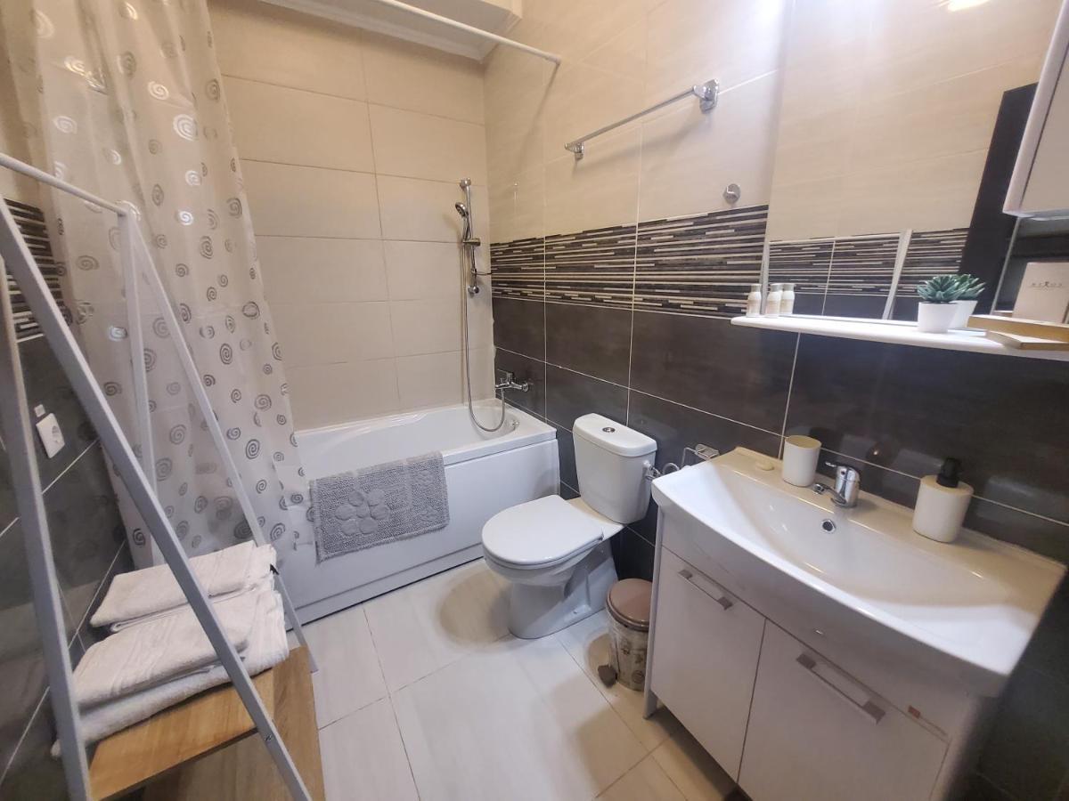 Morii Lake Special Apartment Bukarest Exterior foto