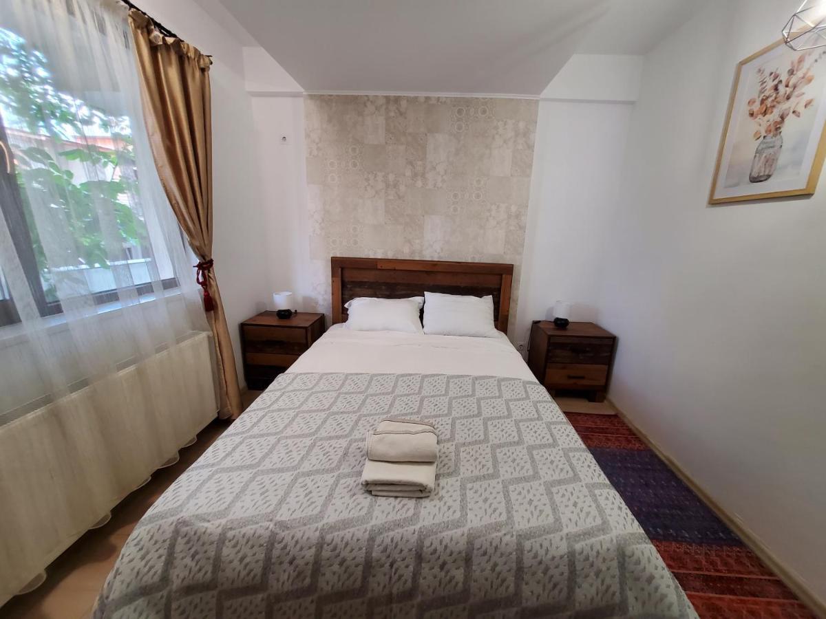 Morii Lake Special Apartment Bukarest Exterior foto