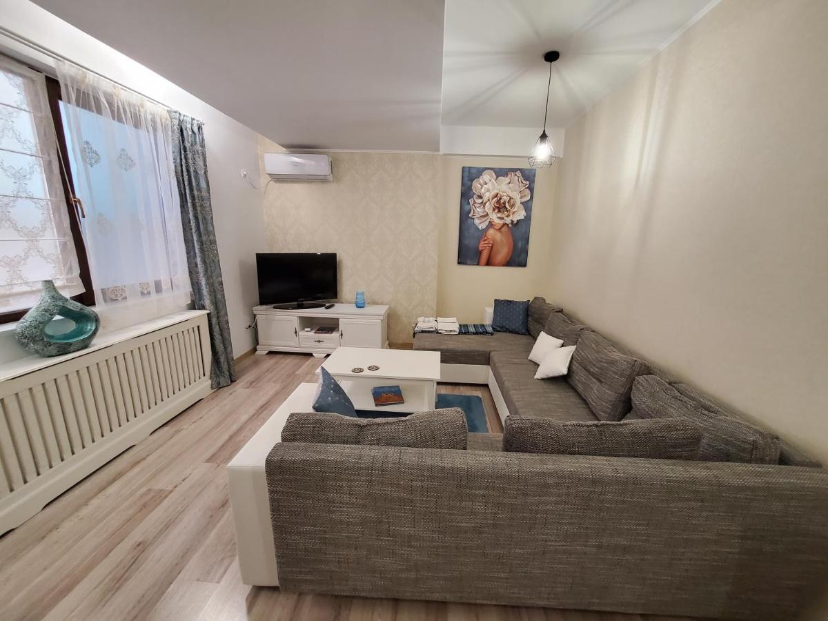 Morii Lake Special Apartment Bukarest Exterior foto