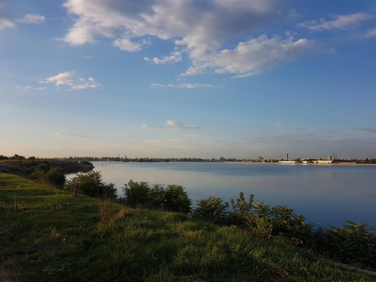 Morii Lake Special Apartment Bukarest Exterior foto